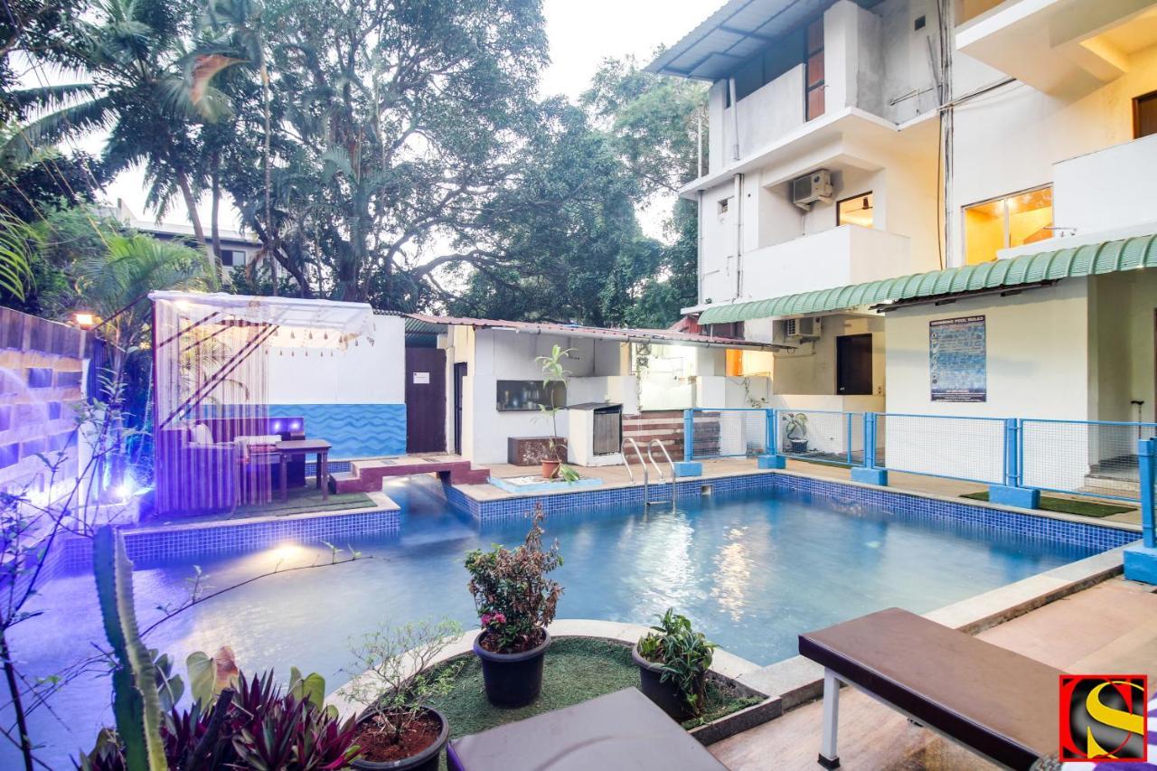 Candolim Sands Hotel Екстериор снимка