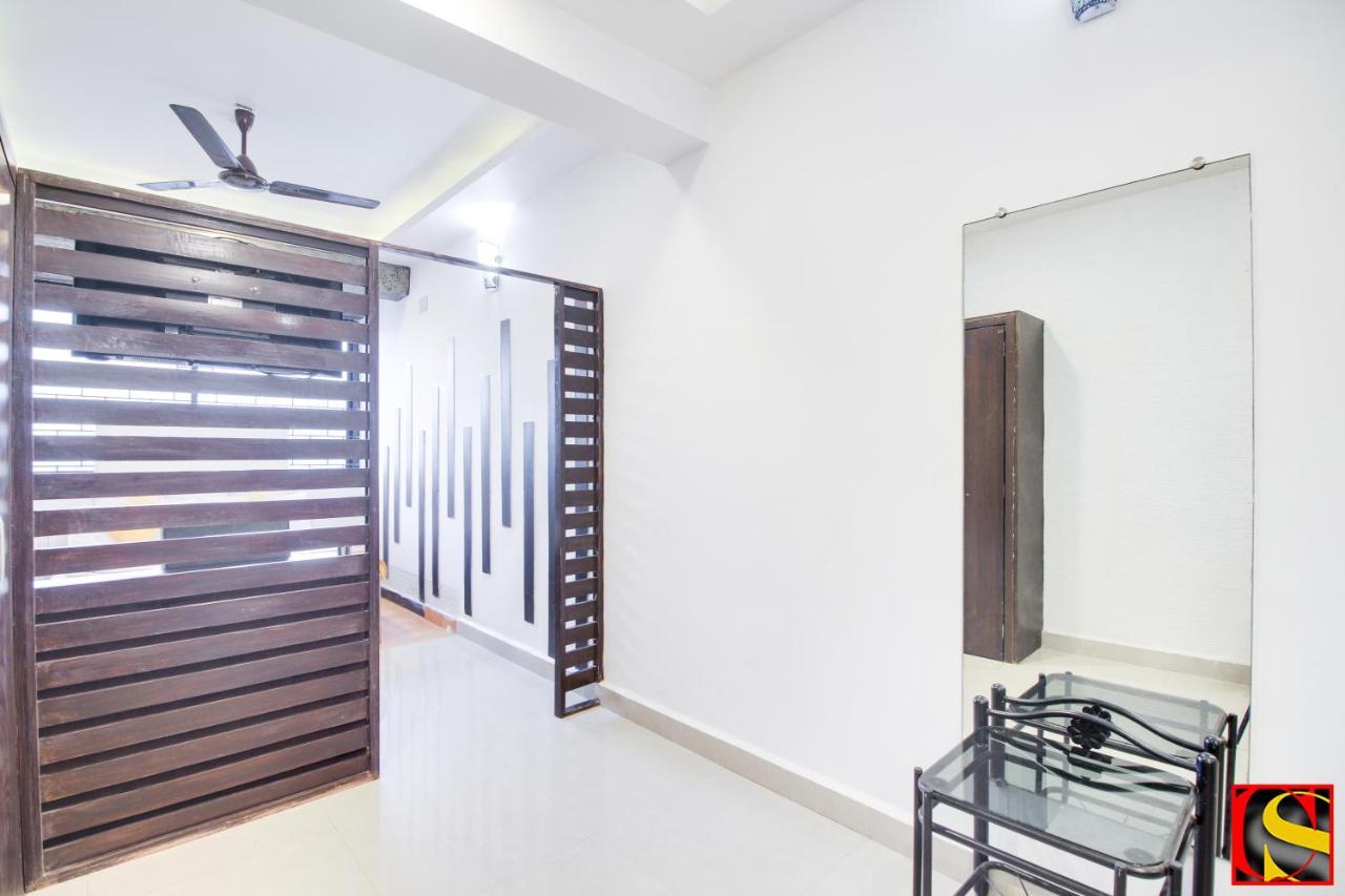 Candolim Sands Hotel Екстериор снимка